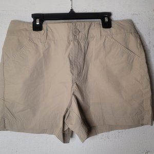 Columbia Women's Short Courts